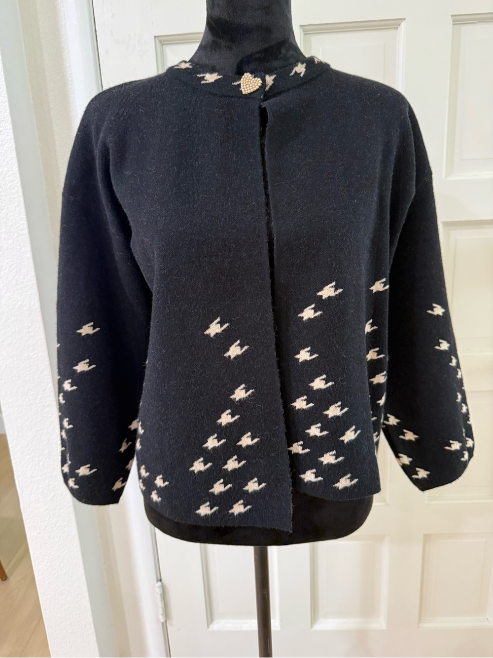 Sweet Lady Black Pearl Heart Cardigan Sweater L/XL Boutique Style